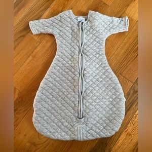 HALO Sleep Sack - Sz 3 to 6 months - GUC ⭐️ Gray